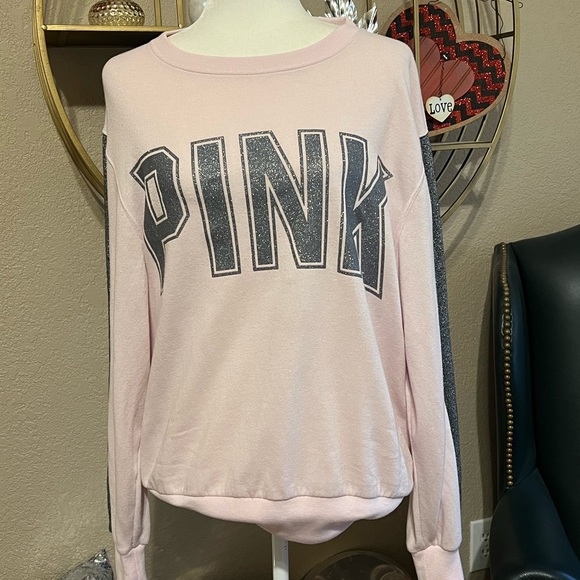 VS PINK crew neck sweatshirt - Picture 3 of 8